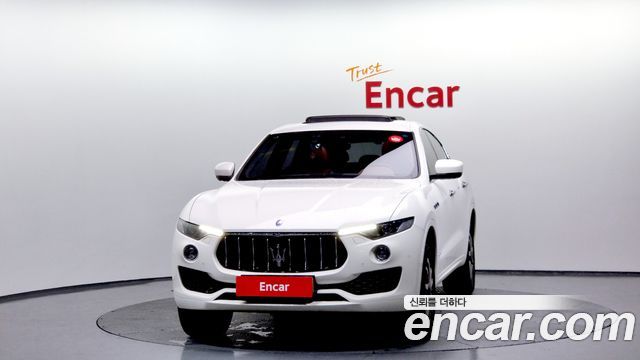 Maserati Levante 3.0 Diesel AWD GranLusso - фото 2