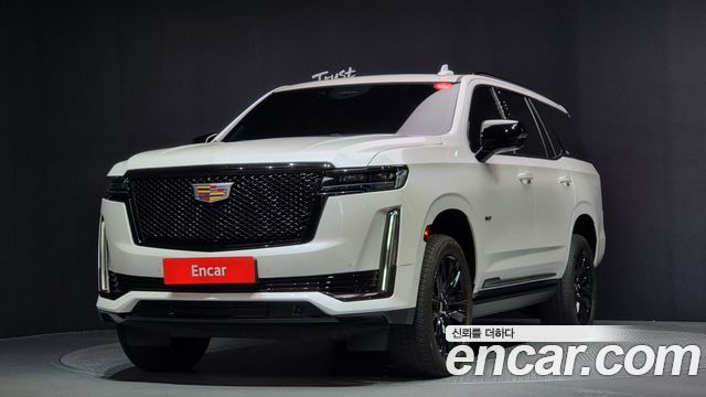 Cadillac Escalade 5-го поколения 6.2 Sports Platinum - фото 0