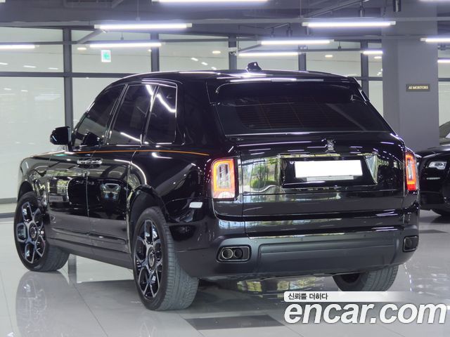 Rolls-Royce Cullinan 6.7 V12 Black Badge - фото 2