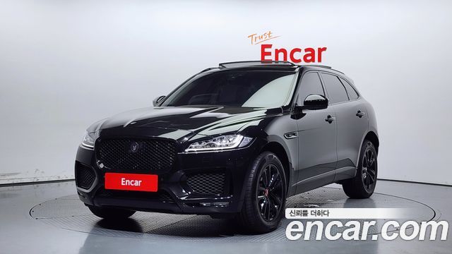 Jaguar F-PACE 20d Chequered Flag Edition - фото 0