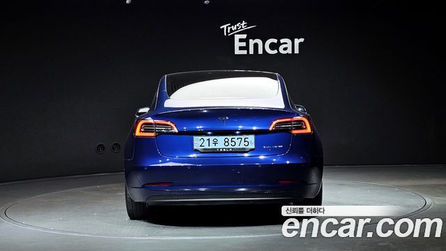 Tesla Model 3 Long Range AWD - фото 3