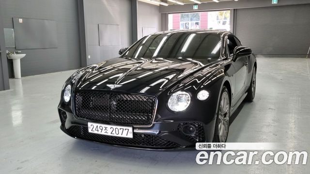 Bentley Continental GT 4.0 GTS - фото 1
