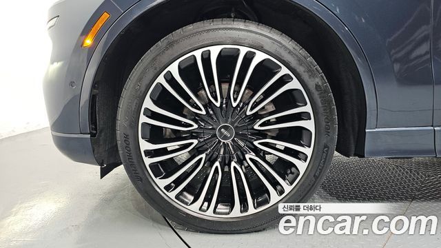 Lincoln Aviator 2-го поколения 3.0 Black Label AWD - фото 4
