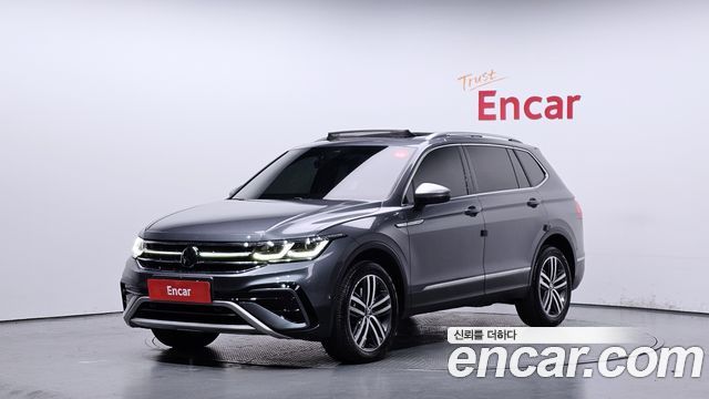 Volkswagen Tiguan 2.0 TSI Prestige - фото 0