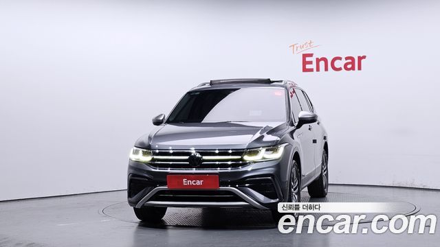 Volkswagen Tiguan 2.0 TSI Prestige - фото 2