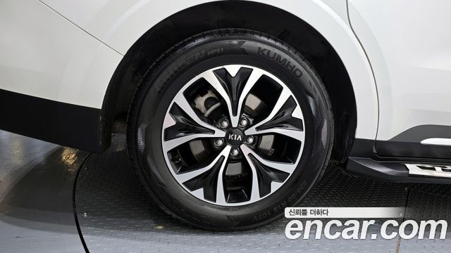 Kia Carnival 4-го поколения 9-Seater Noblesse - фото 4