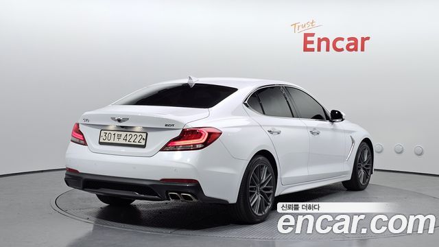 Genesis G70 2.0T Advanced - фото 1