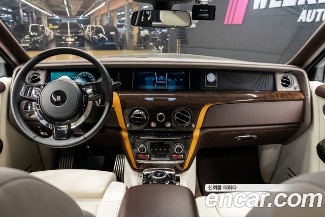 Rolls-Royce Phantom 6.7 EWB V12 - фото 4