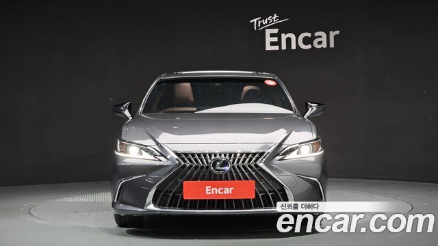 Lexus ES 7-го поколения Luxury Plus - фото 2