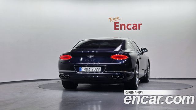 Bentley Continental GT 4.0 GT - фото 3