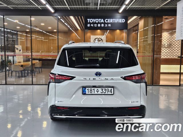 Toyota Sienna 4-го поколения 2.5 Hybrid 2WD - фото 3