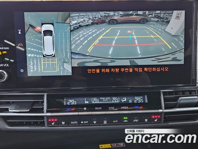Toyota Sienna 4-го поколения 2.5 Hybrid 2WD - фото 4