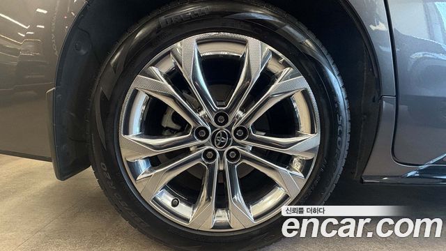 Toyota Sienna 4-го поколения 2.5 Hybrid 2WD - фото 4