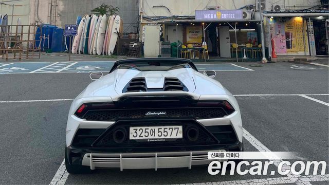 Lamborghini Huracan LP640-4 EVO Spyder - фото 3