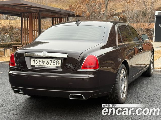 Rolls-Royce Ghost 6.6 EWB V12 - фото 1