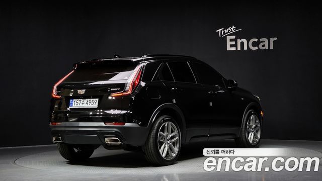 Cadillac XT4 2.0 Sport AWD - фото 1