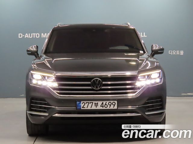 Volkswagen Touareg 3-го поколения 3.0 TDI Prestige - фото 2