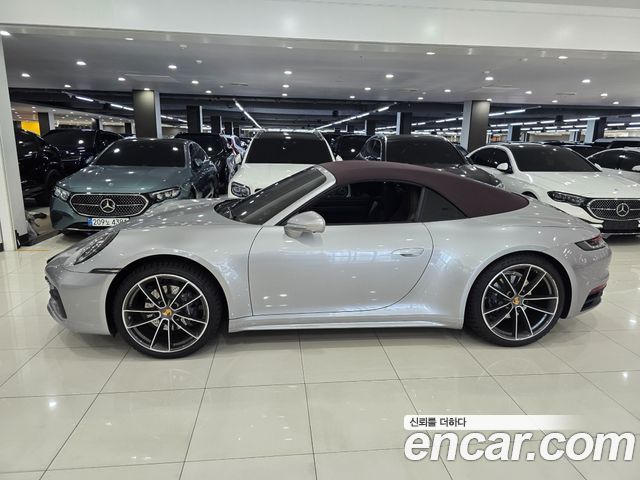 Porsche 911 Carrera 4 Cabriolet - фото 1