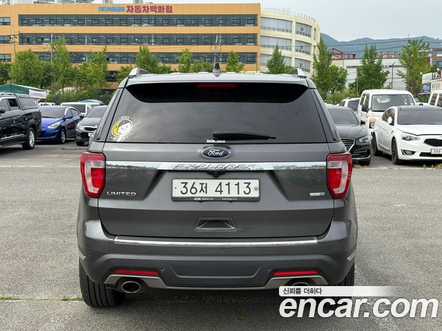 Ford Explorer 2.3 Limited 4WD 5th - фото 3
