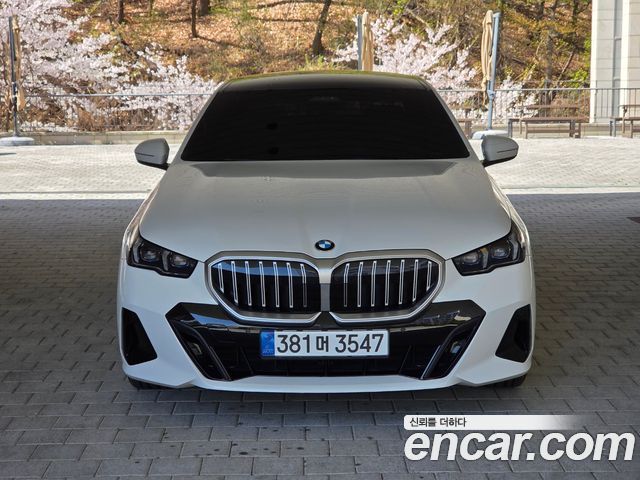 BMW 5-Series G60 520i M Sport - фото 2