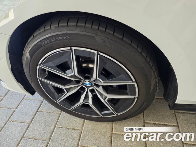 BMW 5-Series G60 520i M Sport - фото 4
