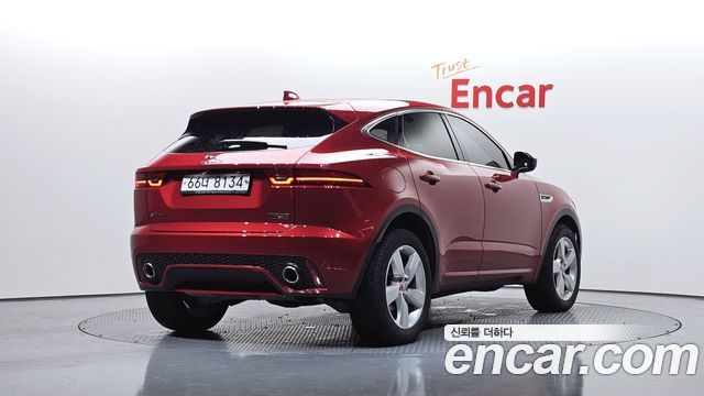 Jaguar E-PACE R250 R-Dynamic SE - фото 1