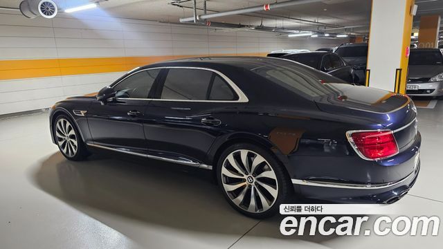Bentley Flying Spur 3-го поколения 4.0 - фото 2