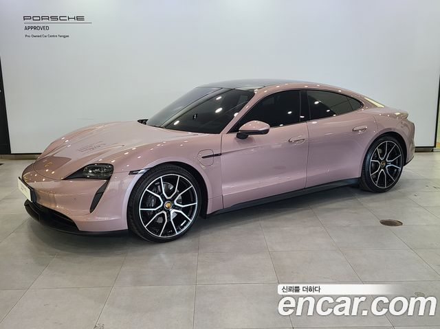 Porsche Taycan Base - фото 0