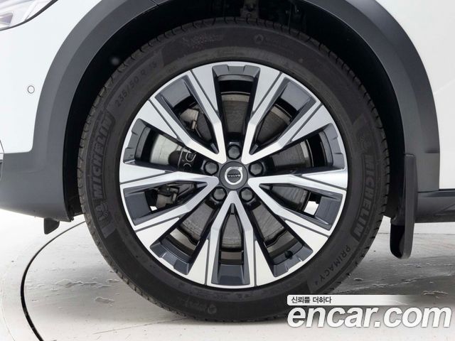 Volvo V90 B5 Ultra AWD - фото 4