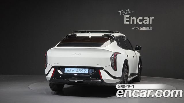 Kia EV4 Long Range 2WD GT LIne - фото 3
