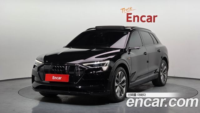 Audi e-tron 55 Quattro - фото 0