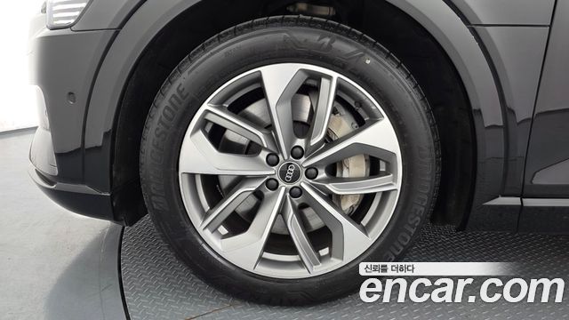 Audi e-tron 55 Quattro - фото 4