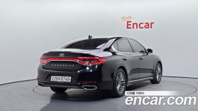 Hyundai Grandeur IG 3.0 LPi Modern (Rental Car) - фото 1