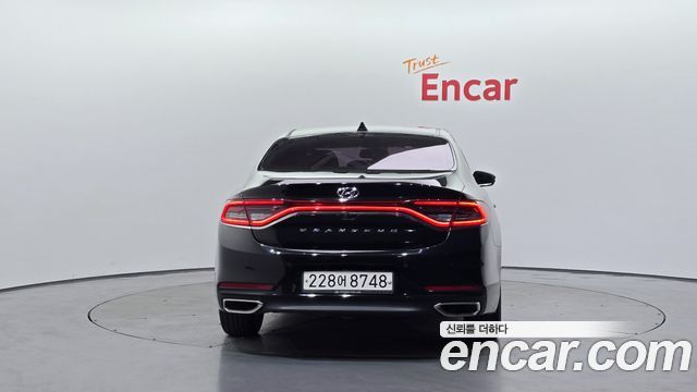 Hyundai Grandeur IG 3.0 LPi Modern (Rental Car) - фото 3