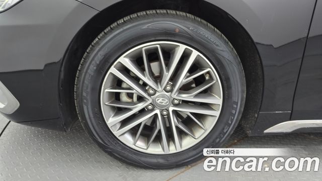 Hyundai Grandeur IG 3.0 LPi Modern (Rental Car) - фото 4