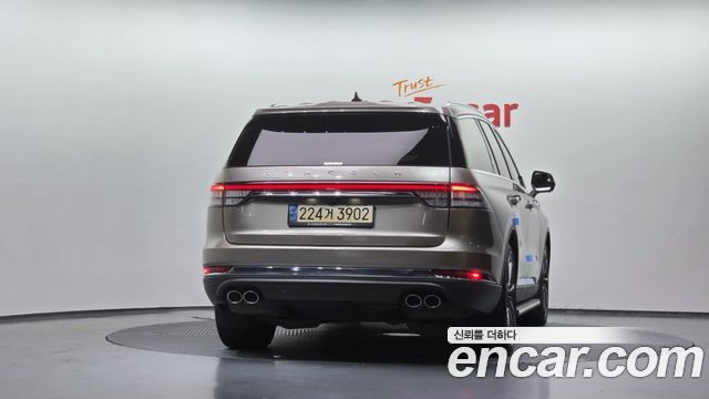 Lincoln Aviator 2-го поколения 3.0 Reserve AWD - фото 3