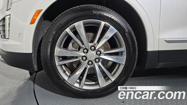Cadillac XT5 3.6 Premium Luxury AWD - фото 4