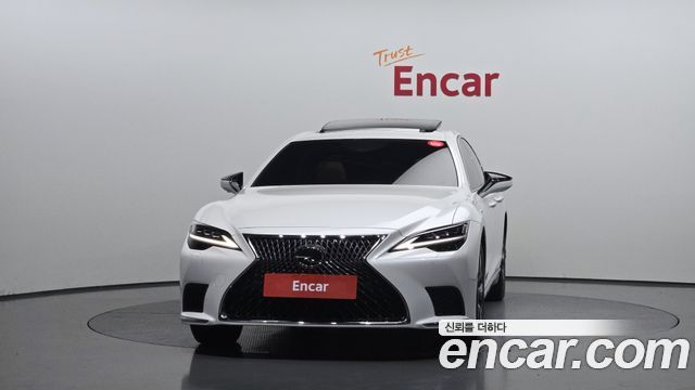 Lexus LS LS500 3.5 Supreme AWD - фото 2