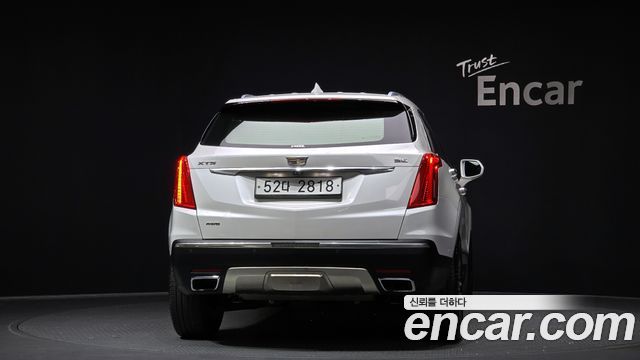 Cadillac XT5 3.6 Platinum - фото 3