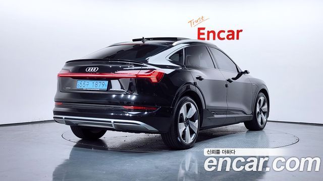 Audi e-tron 55 Quattro Sportback - фото 1