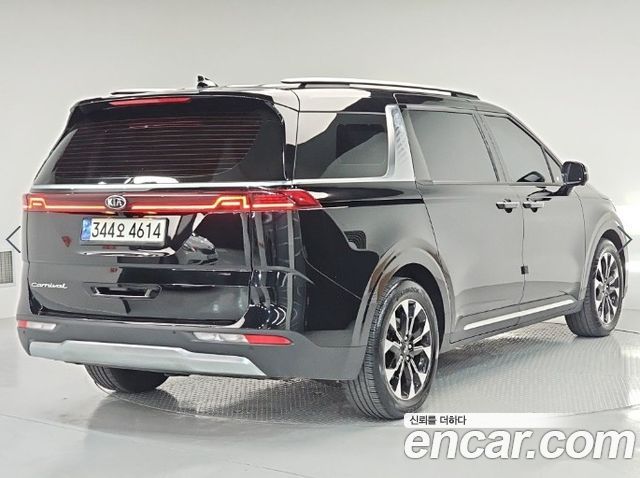 Kia Carnival 4-го поколения 9-Seater Signature - фото 3