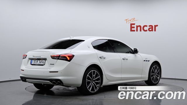 Maserati Ghibli 2.0 GT 3rd - фото 0