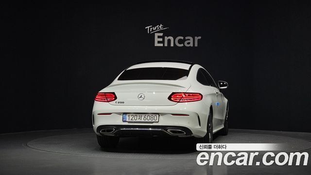 Mercedes-Benz C-Class W205 C200 Coupe - фото 3
