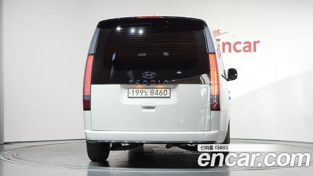 Hyundai Staria HEV 1.6 Lounge 7-Seater Inspiration - фото 3