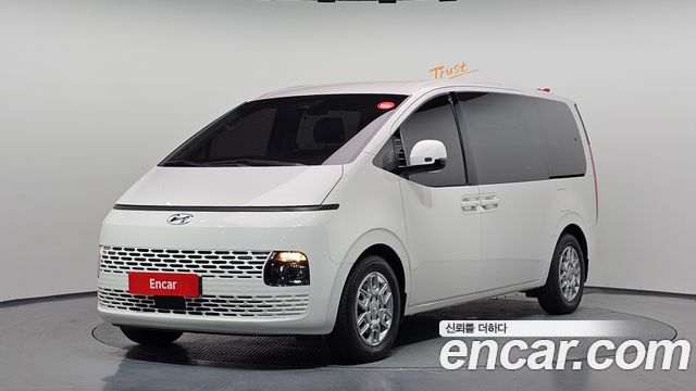 Hyundai Staria Tourer 11-Seater Modern - фото 0