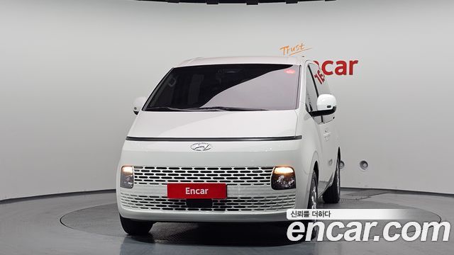 Hyundai Staria Tourer 11-Seater Modern - фото 2
