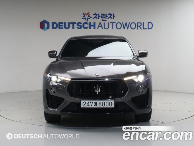 Maserati Levante 3.0 AWD GranSport - фото 2