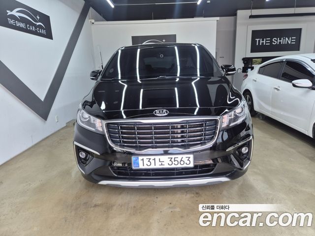 Kia Carnival Новый 9-Seater Prstige - фото 0