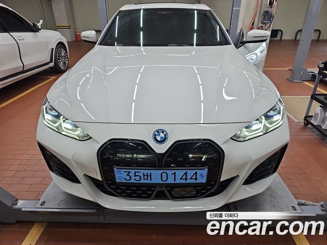BMW i4 eDrive40 M Sports Pro - фото 0