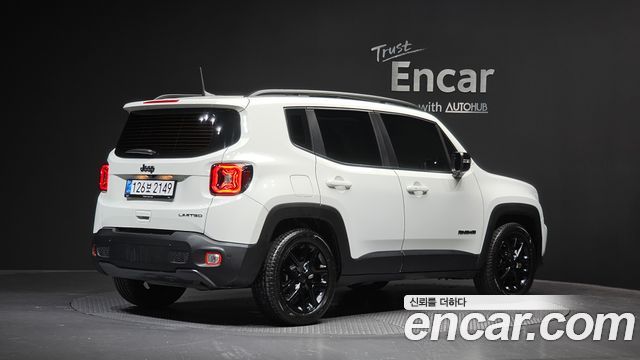 Jeep Renegade 1.3 Limited - фото 1